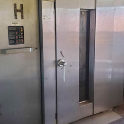 Hobart HBA2G Double Rack Gas Rotating Bakery Oven