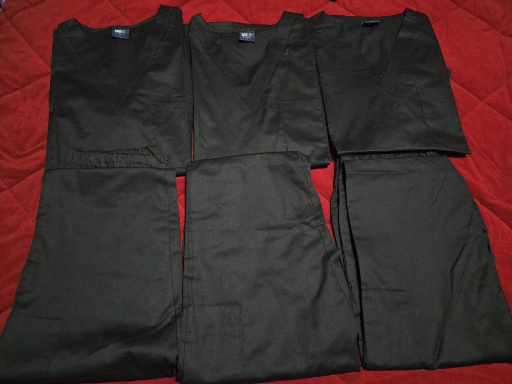 Uniform Scrubs Men's Size Medium 3 Sets For