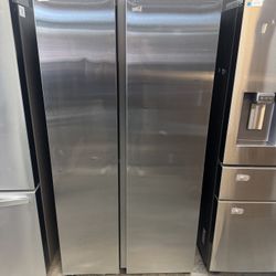 Samsung Side By Side Refrigerator With Ice Maker 
