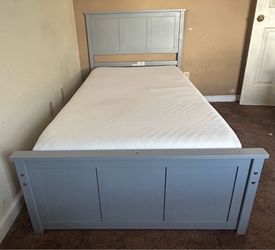 Twin Bed & Mattress