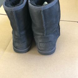 Ugg Size 1 