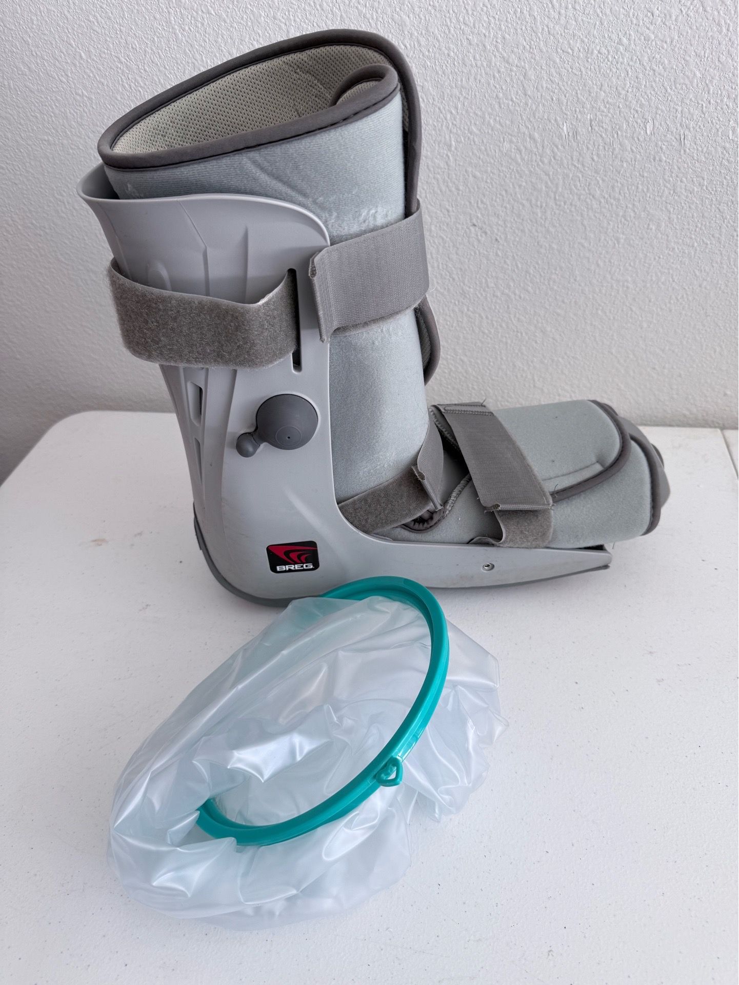Breg XL Walking Boot & Shower Sleeve