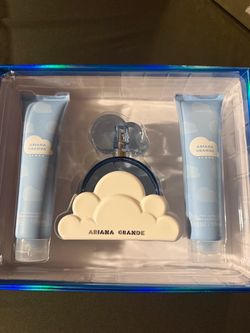Ariana Grande Cloud Perfume Gift Set