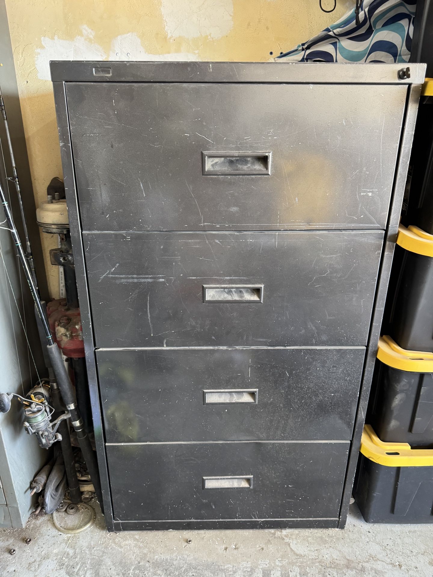 Metal 4 Drawer File Cabinet With Lock And Key
