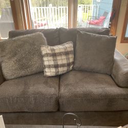 loveseat