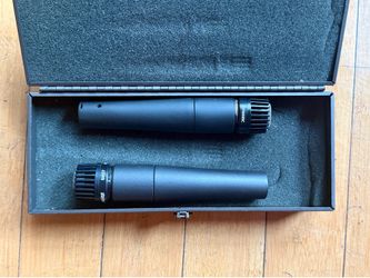 Two SM57s with cool case