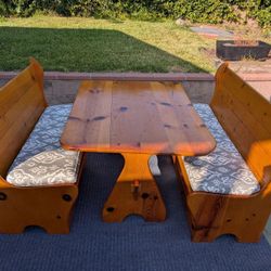Pine Wood Booth Set 
