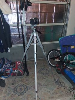 Velbon camera stand