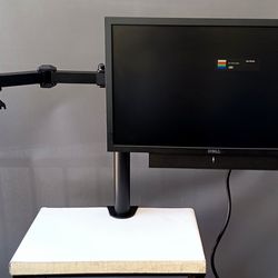 Dual Monitor Arm with Dell 24" Monitor