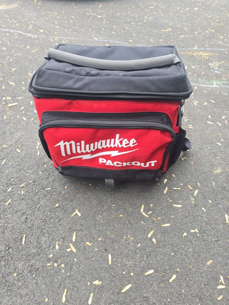 Milwaukee Packout Cooler