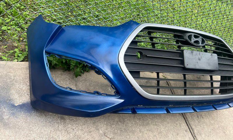 2011 2017 Hyundai veloster turbo front bumper Oem Used Good CONDITION 