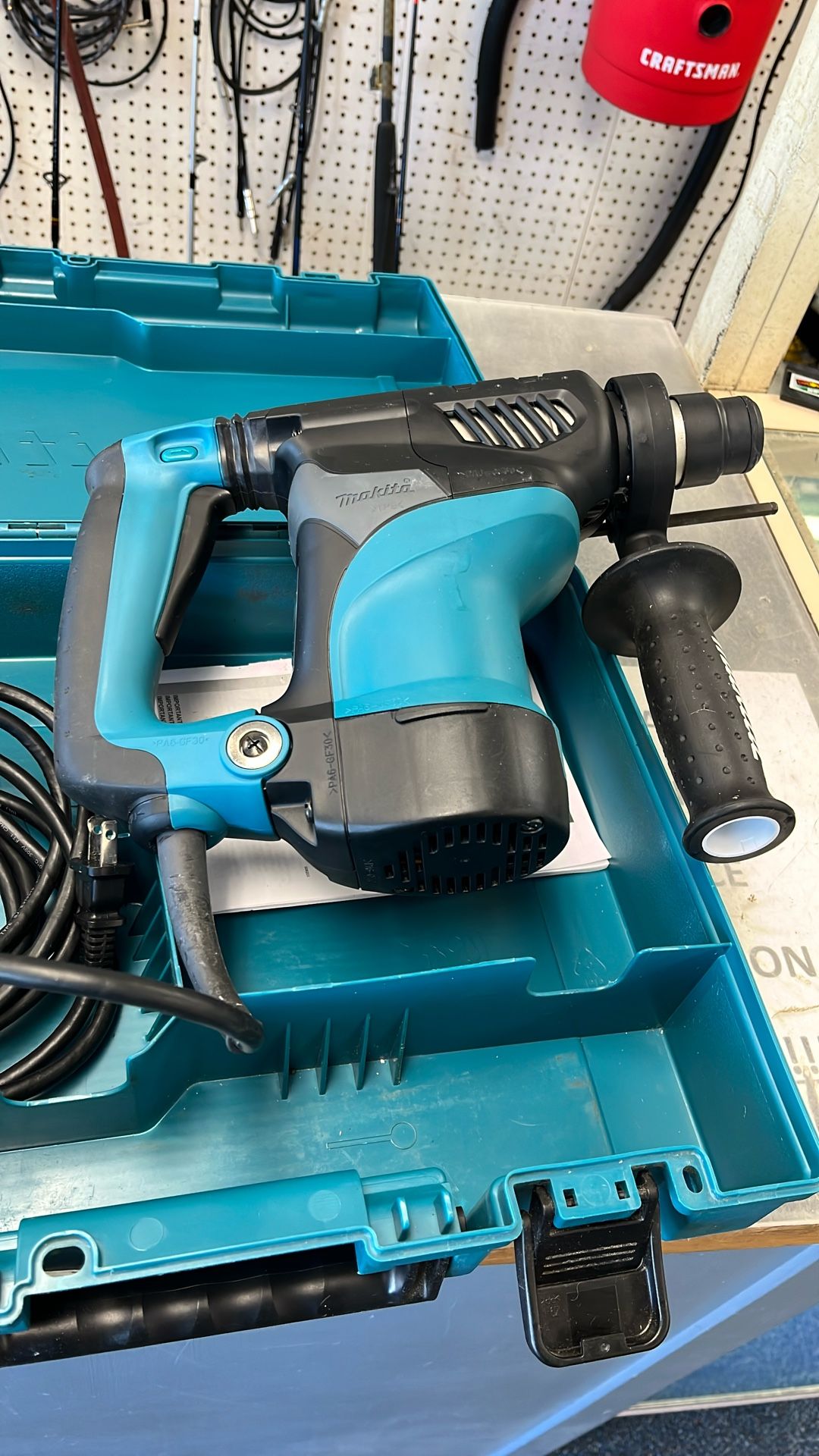 Makita SDS Plus Rotary Hammer Droll Model HR2811F