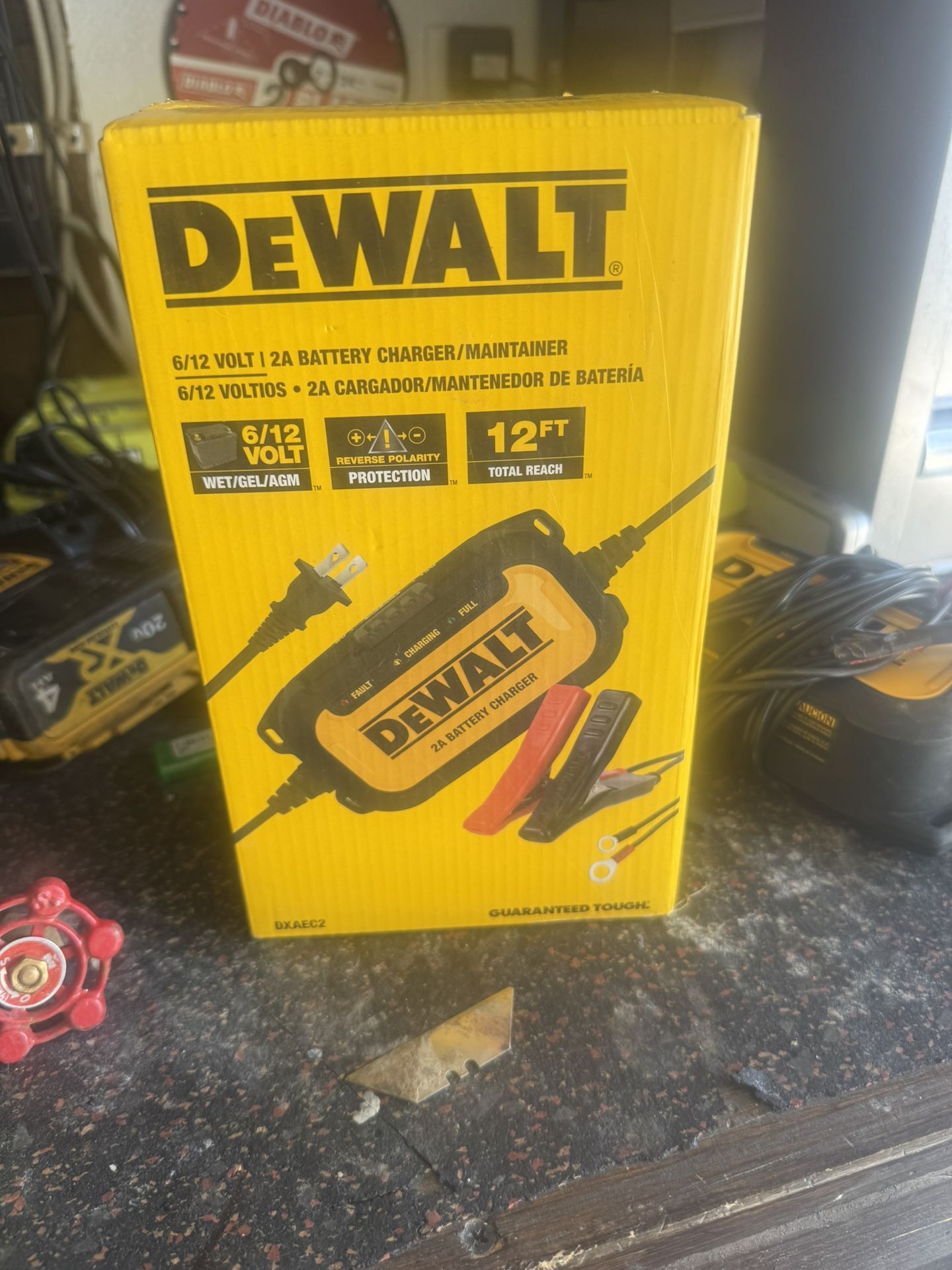 6/12 v Battery