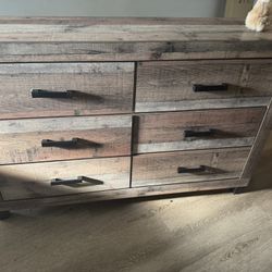 Queen Size Bedroom Set 