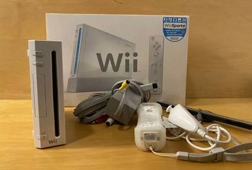 Nintendo WII with 30 WII GAMES INCLUDED