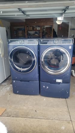 GE Washer And Gas Dryer Set
