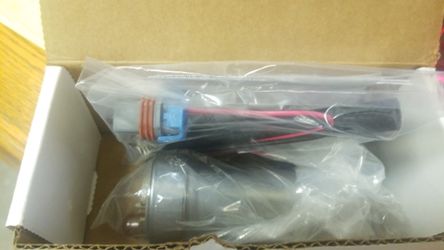 Walbro 450lph fuel pump with installation kit