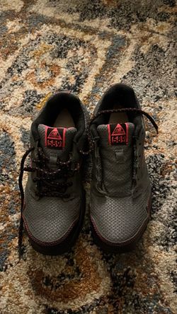 NB Steal tow  shoes