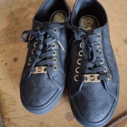Michael Kors Size 5.5 M