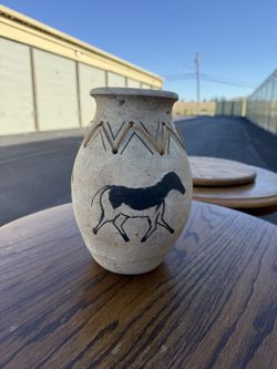 Southwestern Style Pottery Vase – Hand Painted Horse Design – 9” Tall