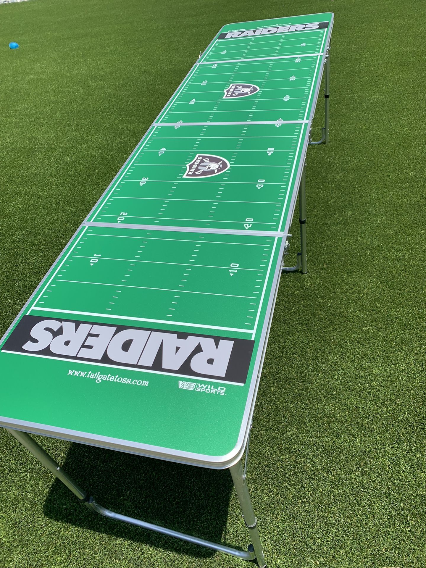 RAIDERS TABLE