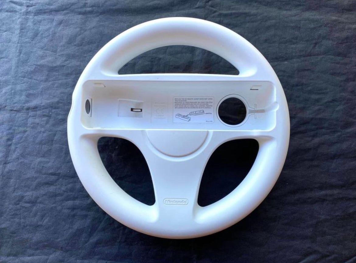 Nintendo Brand White Wii Steering Wheel - PRICE FIRM