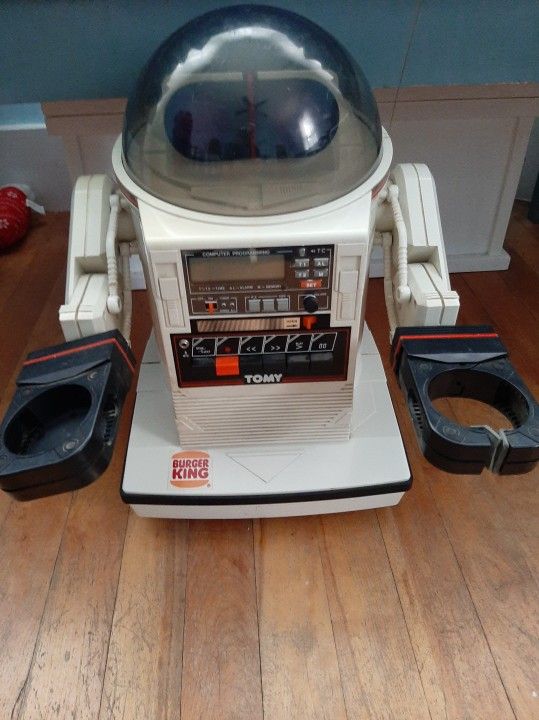 Tomy Robot