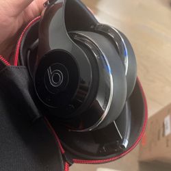 Beats studio 2nd Gen 