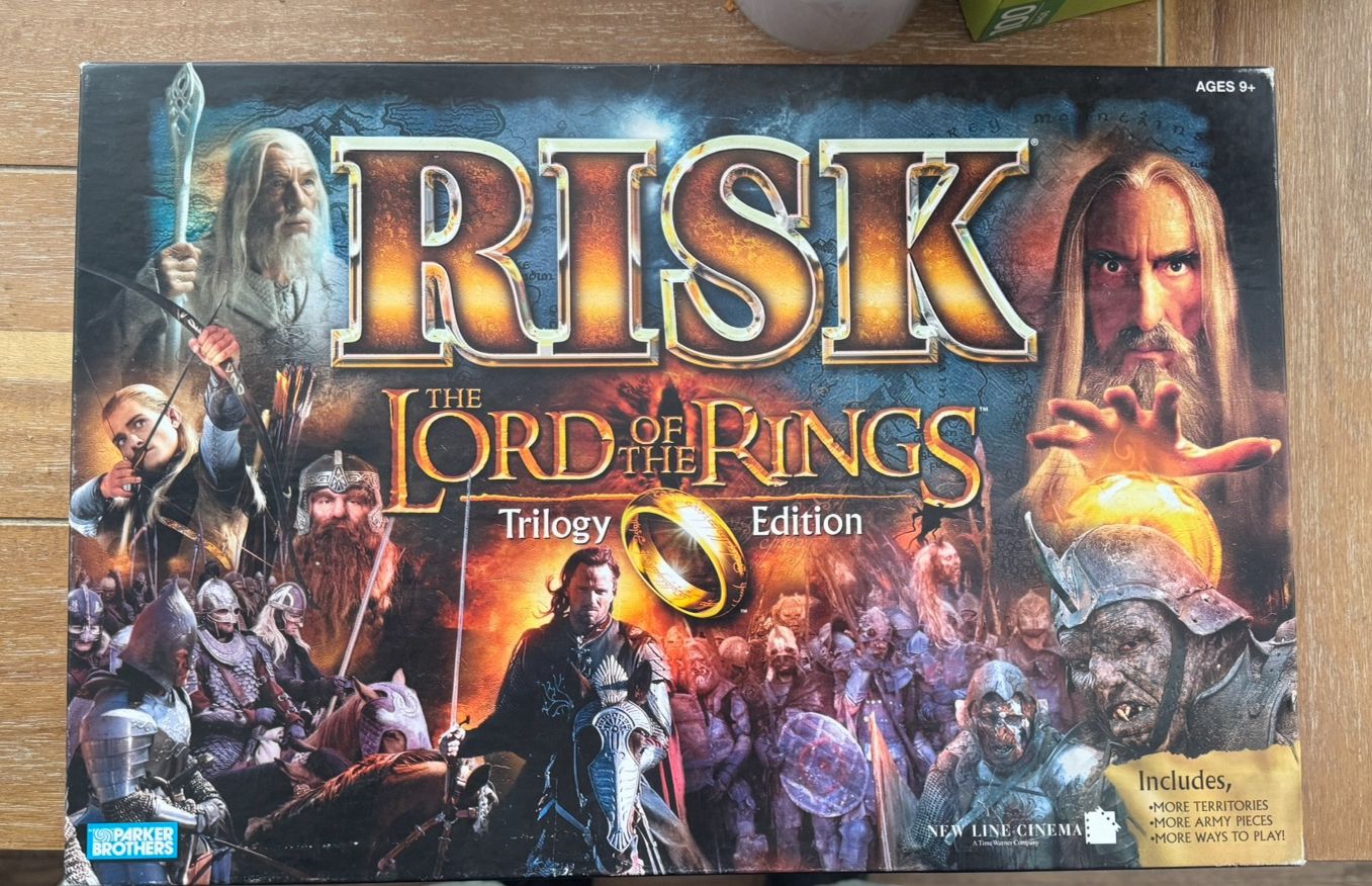 Parker Brothers 40833 Risk The Lord of the Rings Board Game Use *Complete Game*