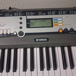 YAMAHA KEYBOARD