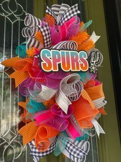 Spurs Wreath