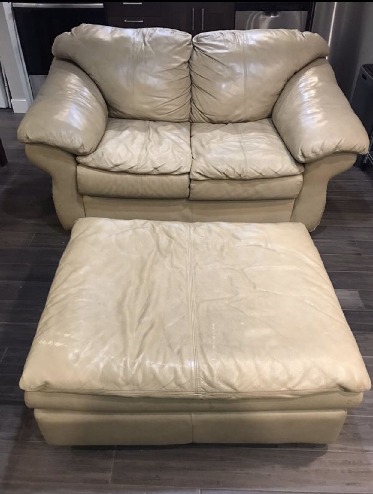 Sealy Furniture very fine genuine leather 3 piece set,Loveseat,chair+ottoman! for Sale in