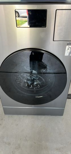 Washer and dryer  all in  one