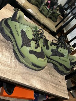Balenciaga Triple S