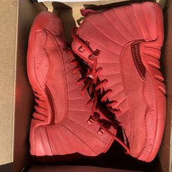 Jordans 12s size 6.5