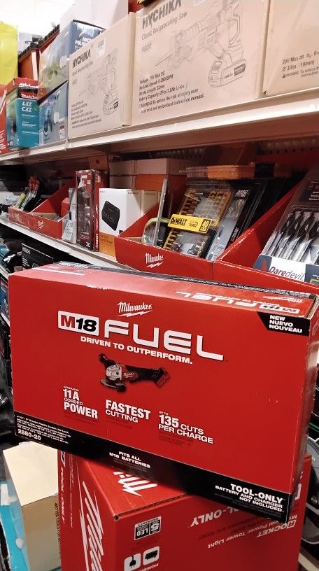 MILWAUKEE M18 FUEL ;4 - 1/2"/ 5" GRINDER PADDLE SWITCH, - LOCK (TOOL ONLY)
