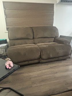 3 seater couch 2 ends recline