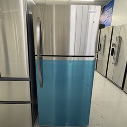 Frigidaire 30 in. 20 cu. ft. Garage Ready Freestanding Top Freezer Refrigerator in Stainless Steel, ENERGY STAR