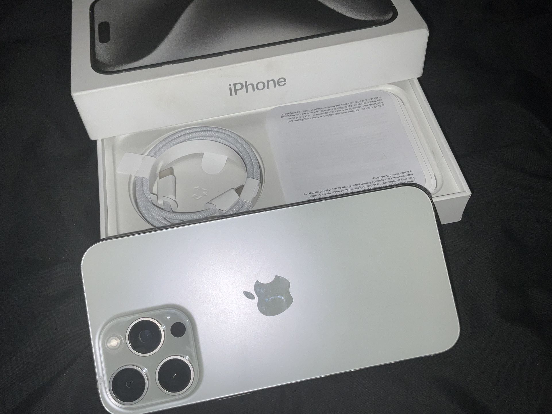 iPhone 15 Pro Max 256 GB (NEW)
