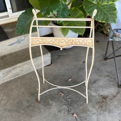 Antique Iron Towel Or Quilt Rack 