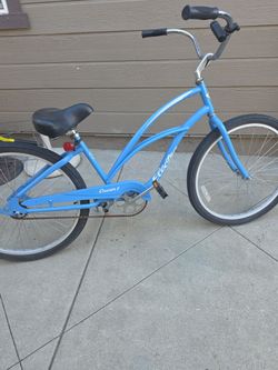 Expensive Electra bike 350 Glendora beach Crusier