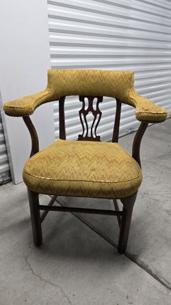Vintage Chair (2)