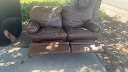 Sofas por sale