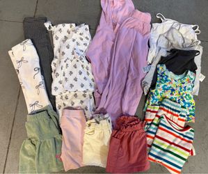 Girl clothes size 4-5 years old
