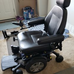 Quantum Q6 Edge 2.0 35-C Electric Wheelchair 