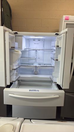 Nice Samsung refrigerator