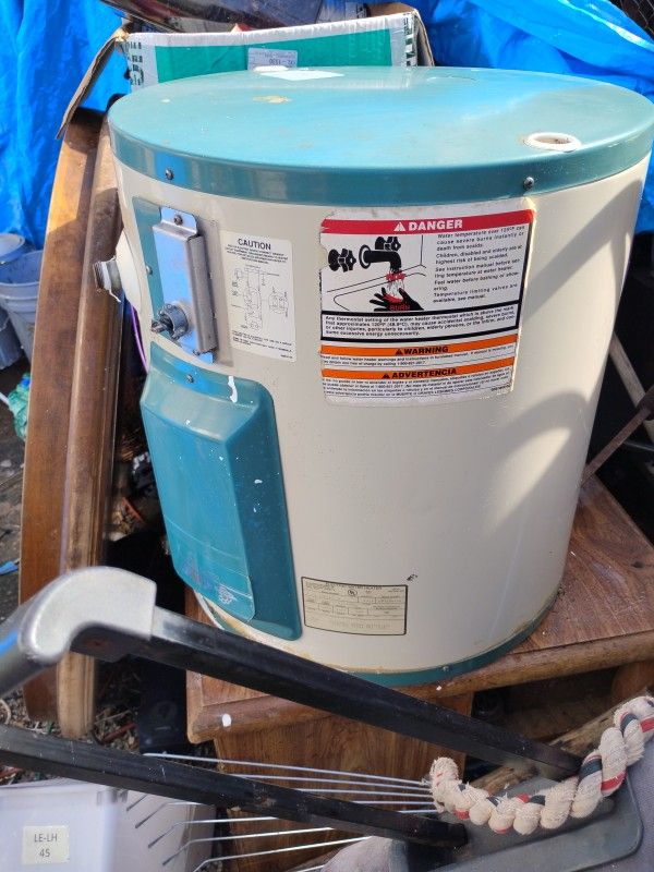 20 Gallon Hot Water Heater Electric It Hooks Up To A 110 Breaker