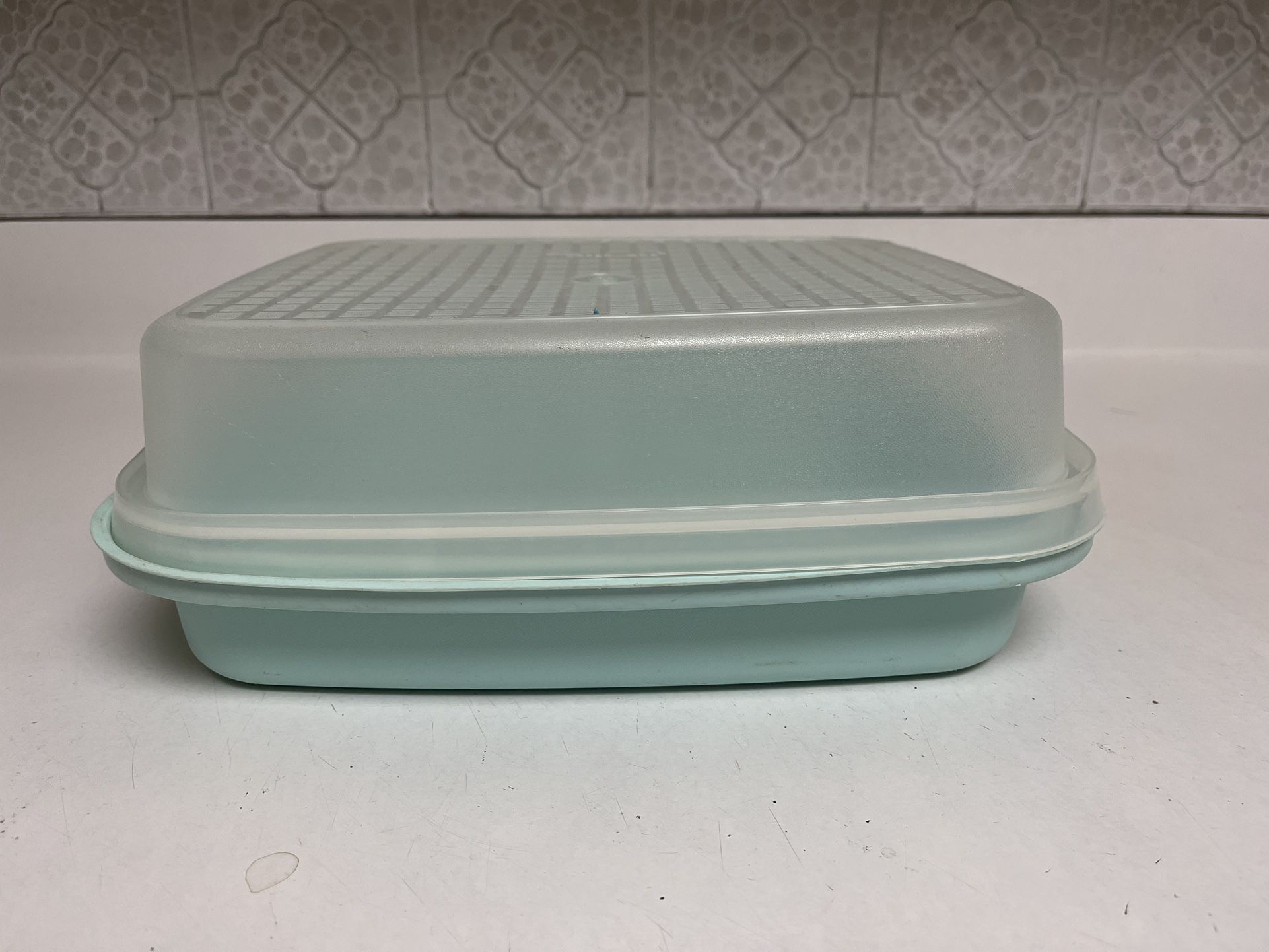 Brand New TUPPERWARE Season Serve Container LARGE Full Size Marinade  Container