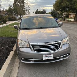 2014 Chrysler Town & Country