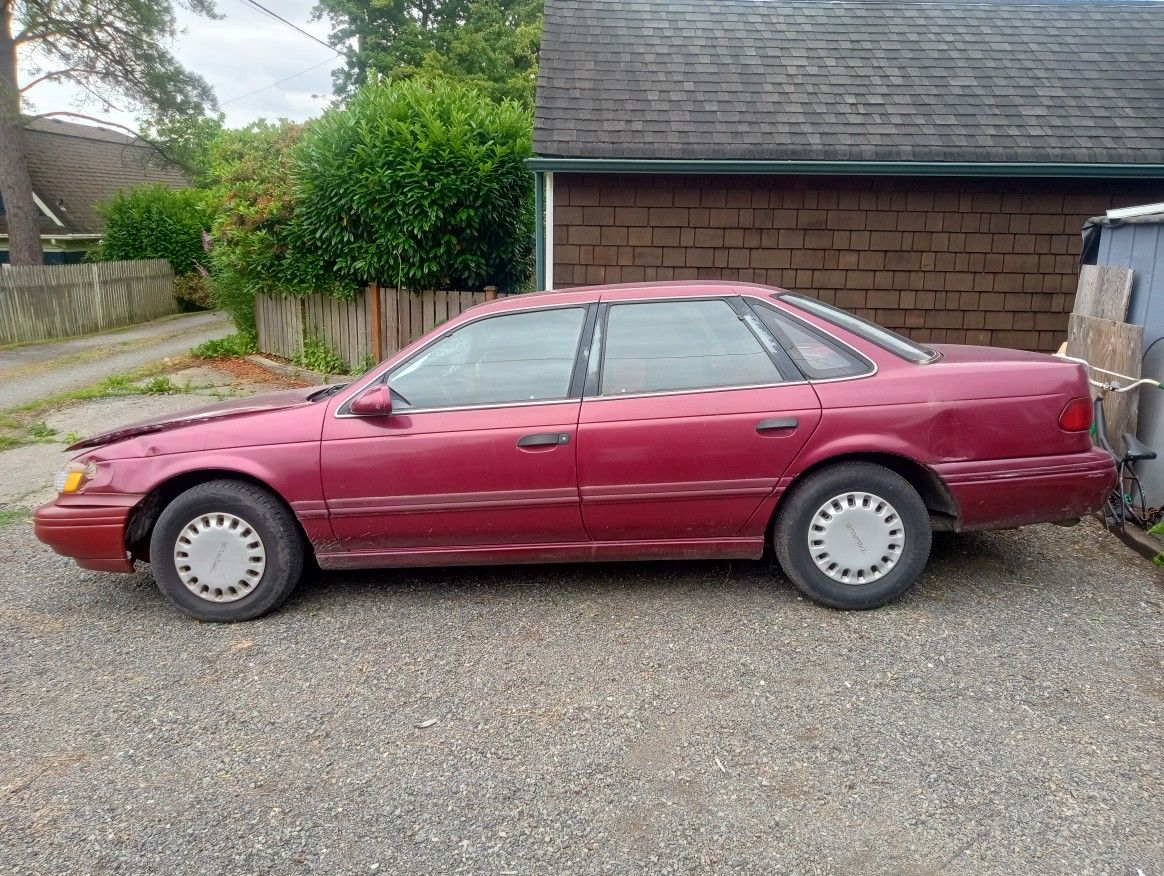 1993 Ford Taurus